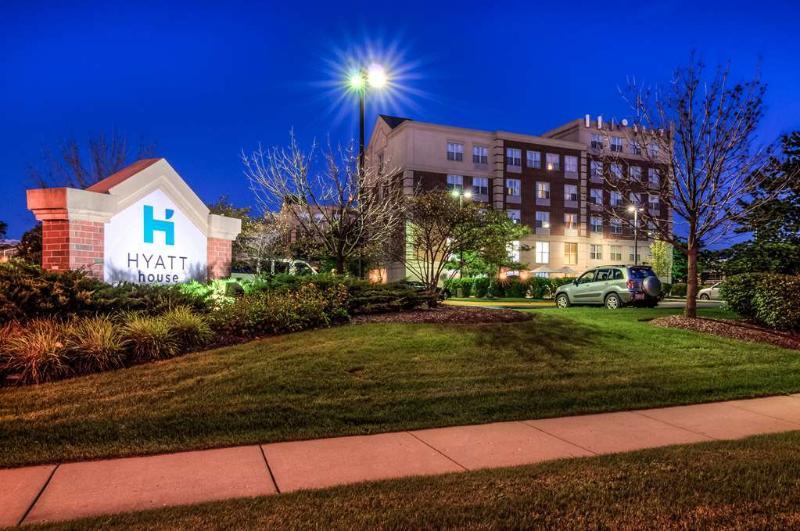 Towneplace Suites By Marriott Chicago Schaumburg Εξωτερικό φωτογραφία